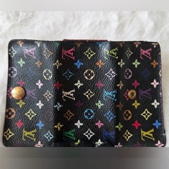 Louis Vuitton Monogram Murakami
Multicolor 4-ring Key Holder - Picture 8 of 11